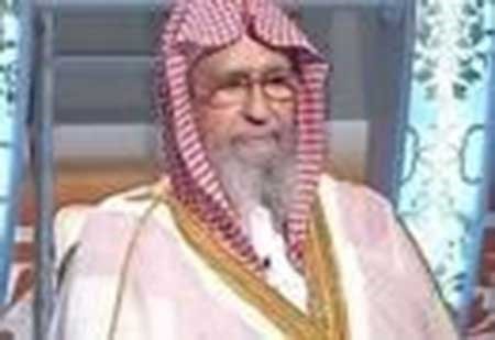 بالفيديو.. الفوزان يقطع درسه غضباً لتصوير البعض بالحرم.. ويؤكد: من يقوم به مجرم ويجب تحطيم آلاتهم