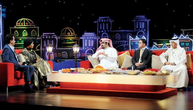 مدير التحرير الزميل محمد الحسيني يتوسط ديوسف الفيلكاوي ودفهد السليم في البرنامج	هاني الشمري﻿