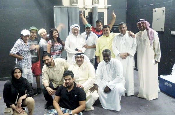 صورة لفريق مسرحية قروب بوخلي