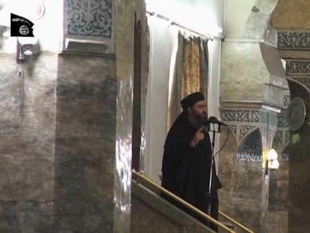 بالفيديو والصور.. لماذا ظهر "الخليفة" الداعشي بالعمامة السوداء؟.. وأميركا لا تزال تحلل الفيديو