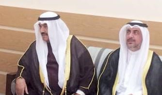 سمو الشيخ ناصر المحمد تقدم زوار ديوان الفضالة﻿