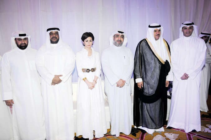 الشيخ سلمان الحمود والشيخة الزين الصباح والشيخ احمد المنصور وعصام جعفر خلال الغبقة
