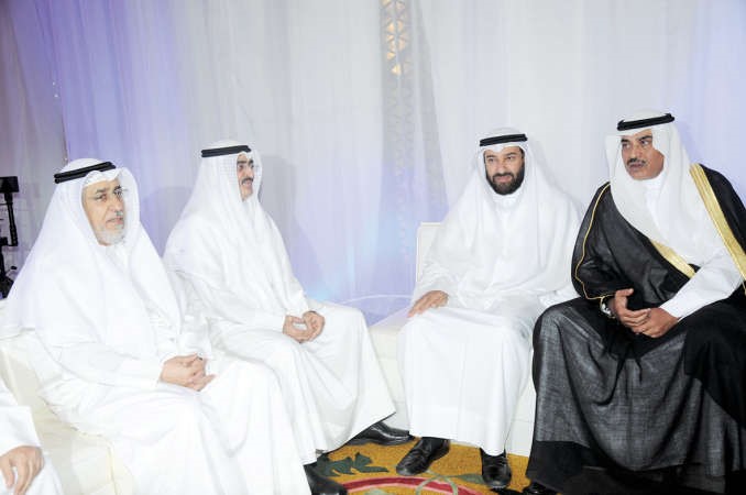 الشيخ صباح الخالد ود علي العمير وعبداللطيف الروضان يباركونمحمد خلوصي