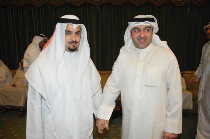 ياسر ابل يقدم التهاني 
