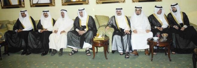 الشيخ صباح الخالد والشيخ محمد الخالد والشيخ فهد جابر الاحمد والشيخ فيصل الحمود والشيخ خالد العبد الله والشيخ خالد احمد الخالد وماضي الهاجري والشيخ خالد محمد الخالد خلال الغبقة هاني عبد الله