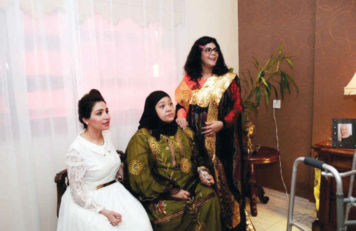 الهام الفضالة وانتصار الشراح وحلا في مشهد من المسلسل﻿