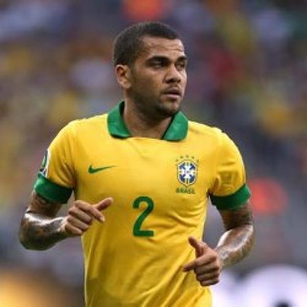 بالصور و الفيديو.. ماذا قال بيليه .. وكيف سخر مارادونا وماذا قالت الصحف البرازيلية و الالمانية .. والأتصلات السعودية تتهكم