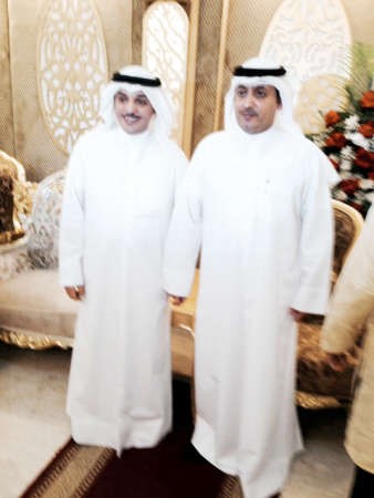 نايف السور مهنئا