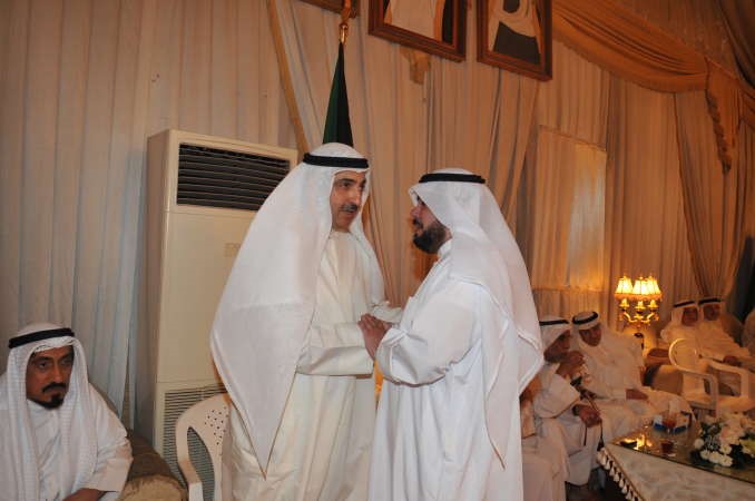 العمر يتلقى مباركة