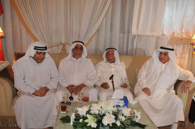 جانب من كبار السن