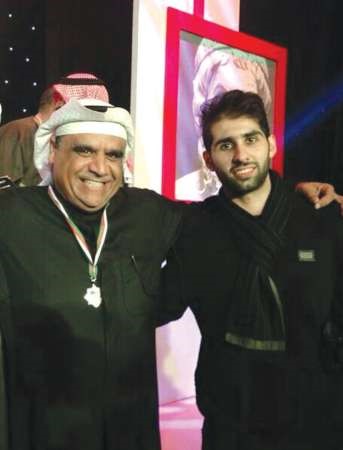 لاعب نادي القادسية والمنتخب لكرة اليد مهدي القلاف: تشدني أعمال داود حسين