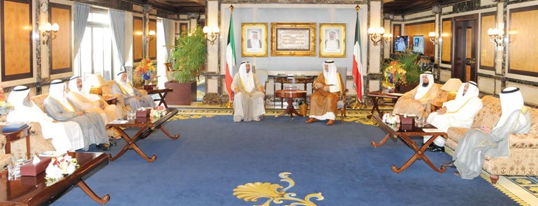 سمو رئيس مجلس الوزراء الشيخ جابر المبارك خلال لقائه برؤساء الجمعيات الخيرية والجهات الداعمة