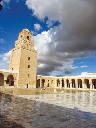 جامع عقبة بن نافع أو جامع القيروان الكبير