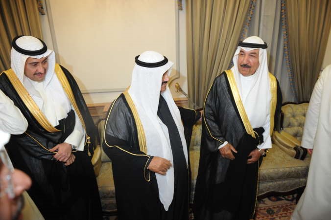 الشيخ جابر العبدالله والشيخ فيصل الحمود يهنئان هاني الشمري
