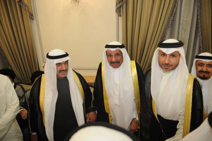 الشيخ شملان العبدالعزيز مهنئا
