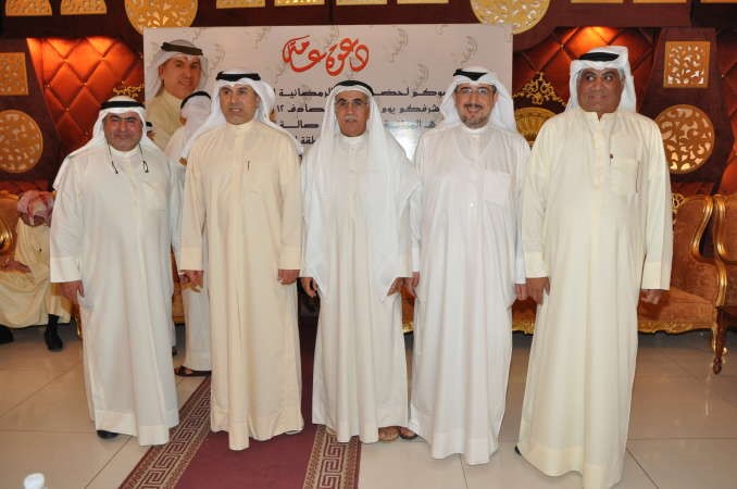 عادل الجزاف واسماعيل التميمي وثلاب الهاجري ومختار عبدالله يتوسطهم النائب عبدالله التميمي