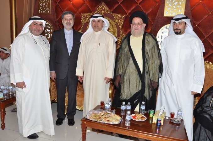 النائب عبدالله التميمي متوسطا السيد محمد المهري والسفير الايراني
