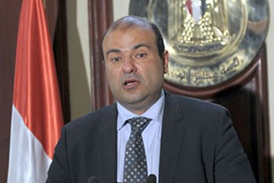 دخالد حنفي