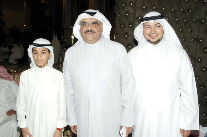الفنان داود حسين مشاركا في غبقة تواصل