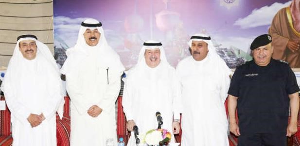 الشيخ محمد الخالد والفريق سليمان الفهد مع وكلاء الداخلية السابقين