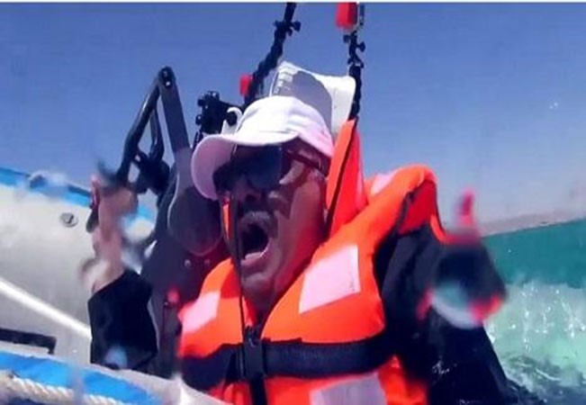 بالفيديو.. داوود حسين يستغيث في "رامز قرش البحر": "يا أرحم الراحمين"