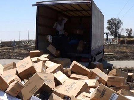 بالصور.. داعش الموصل يعلنها: لا سجائر ولا معسل