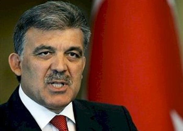 الرئيس التركي يصادق على قانون يعزز عملية السلام مع الأكراد