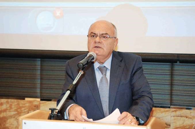 السفير اللبناني د خضر حلوي متحدثا 