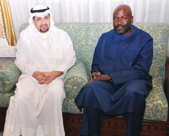 الناصر وعميد السلك الديبلوماسي عبدالاحد امباكي