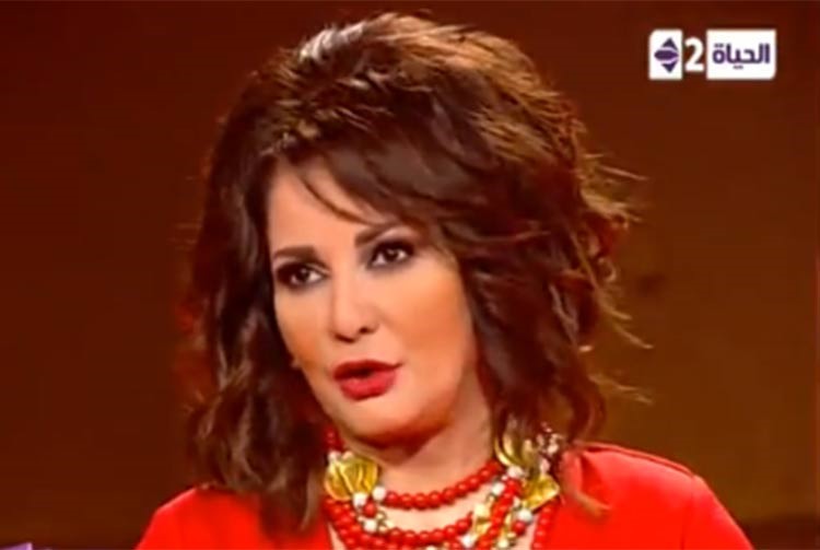 بالفيديو.. آثار الحكيم: هالة سرحان تحرشت بي 3 مرات.. وأنا أكثر كرامة من مايا دياب وقرداحي