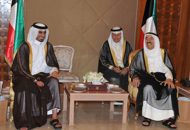 صاحب السمو الامير الشيخ صباح الاحمد مستقبلا سمو الشيخ جاسم بن حمد ثاني ﻿