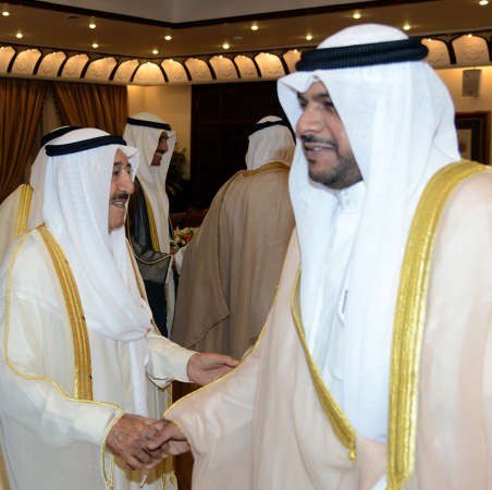 الشيخ احمد المنصور مهنئا ﻿