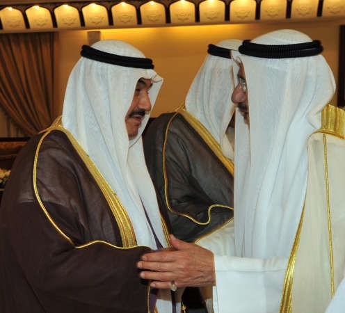 سمو الشيخ ناصر المحمد يتلقى تهنئة من الشيخ شملان العبد العزيز﻿