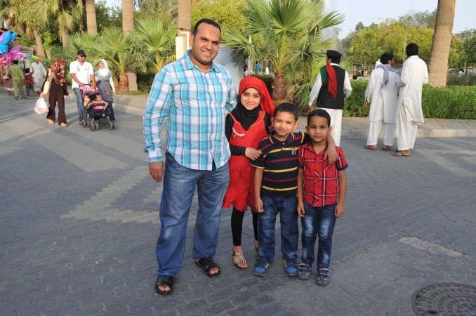 الزميل مصطفى عبد الموجود واولاده 