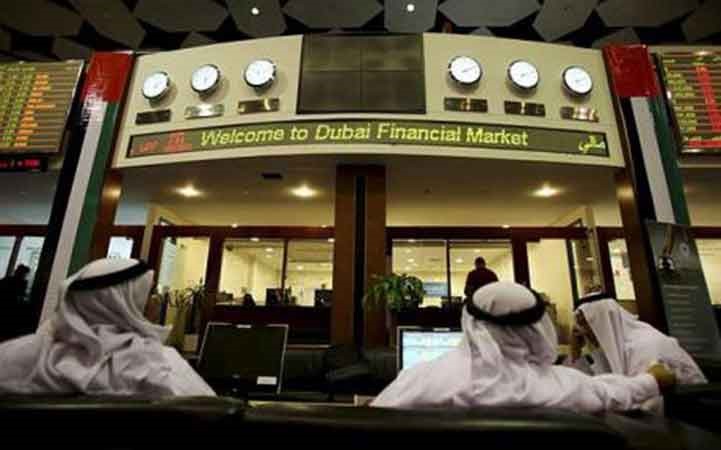 قبل عودة التداولات غداً.. جرس إنذار للهيئات الرقابية