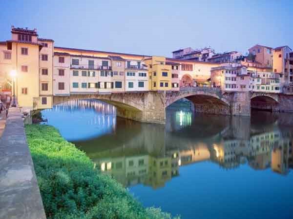 جسر بونتو فيكيو Ponte Vecchio