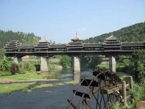 جسر الريح والمطر Chengyang Wind and Rain Bridge