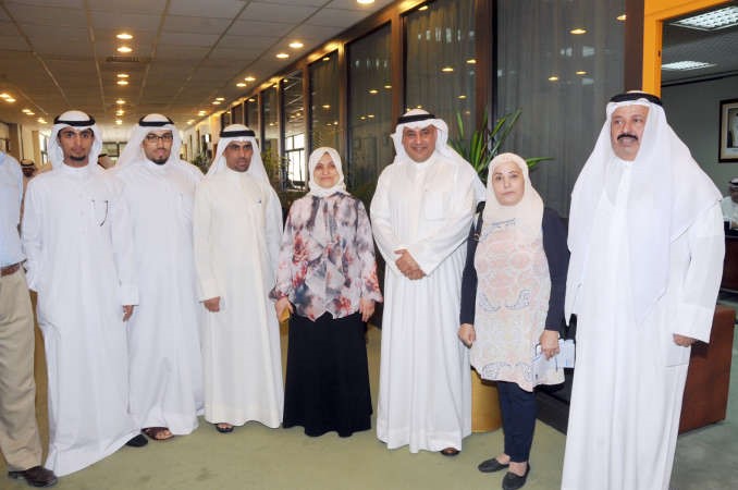 هند الصبيح ودمطر المطيري وحسين الدويهيس وعدد من الاعلاميين وتبدو الزميلة بشرى شعبانمحمد هاشم﻿