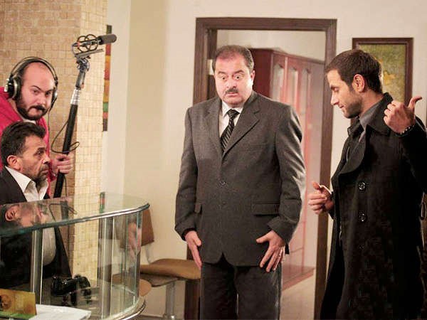 مشهد من مسلسل غيوم عائلية﻿