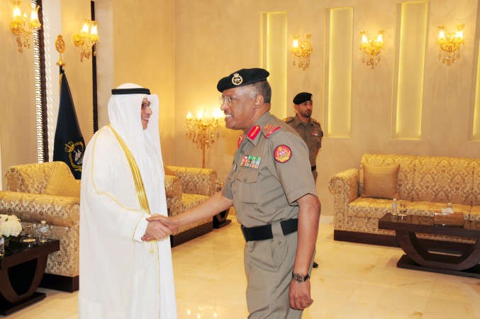الشيخ خالد الجراح يتلقى التهاني ﻿