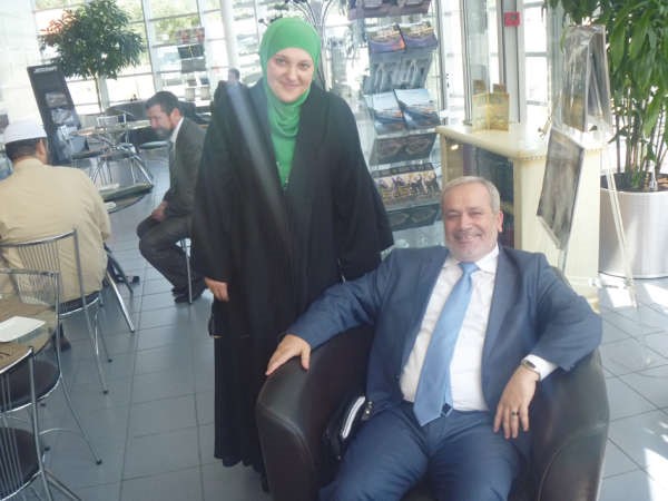 دهايل عبدالحفيظ وقرينته