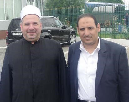 نائب رئيس جامعة الازهر في لقطة مع الزميل اسامة ابوالسعود﻿