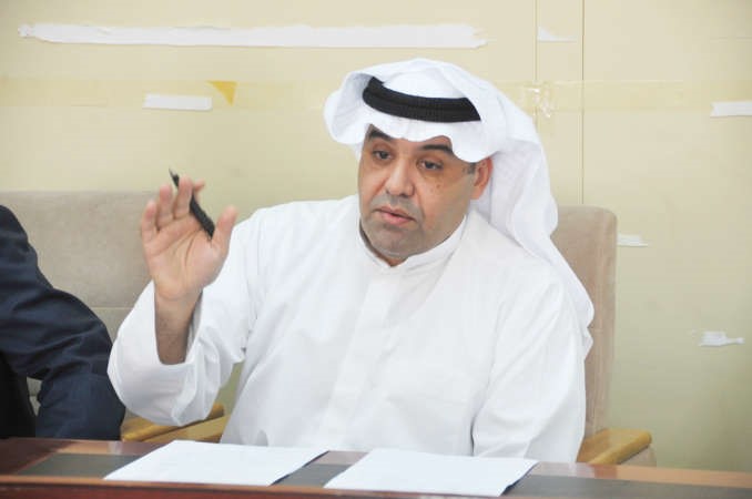 طارق المنصور متحدثا خلال العمومية	 محمد هاشم﻿