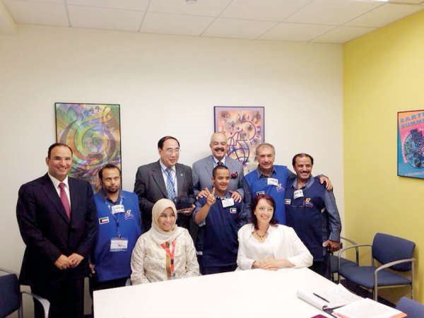 السفير منصور العتيبي ووفد رحلة الامل مع مساعد السكرتير العام للامم المتحدة ﻿