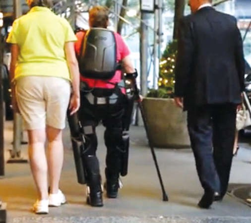 بدلة «Bionic» تمنح القدرة على المشي مجدداً