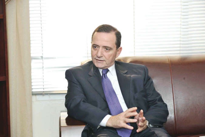 السفير محمد الكايد