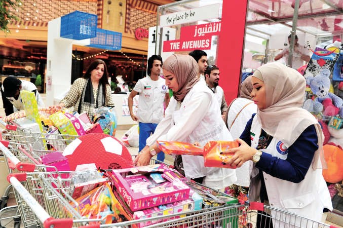 تفريغ وجمع الالعاب من الصندوق﻿