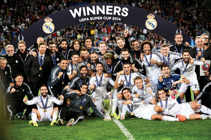 نجوم ريال مدريد ابطال من ذهب رويترز