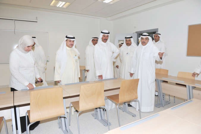 تفقد القاعات الدراسية 