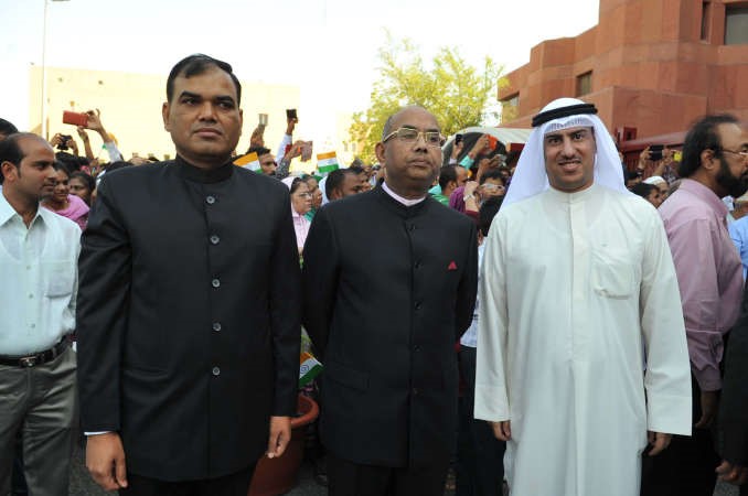 الزميل محمد الخالدي مع السفير الهندي سونيل جين